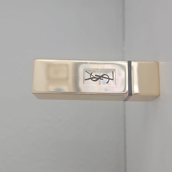 New And Never Used YSL Discontinued Rouge Pur Couture Lipstick- Shade 1 - Picture 1 of 6